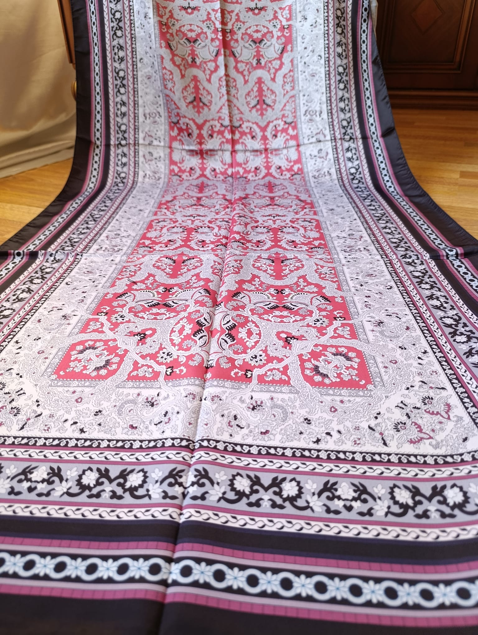 Lavinya Vual İpek Şal - Görsel 2